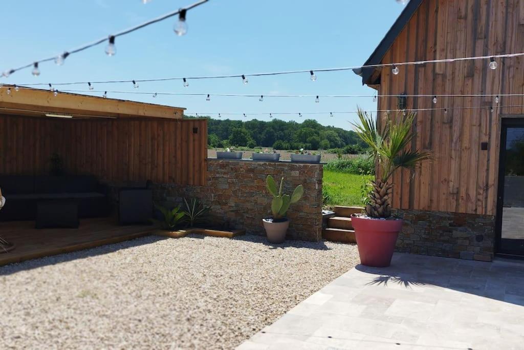 Chalet Industriel Avec Filet Et Spa Sorigny Extérieur photo