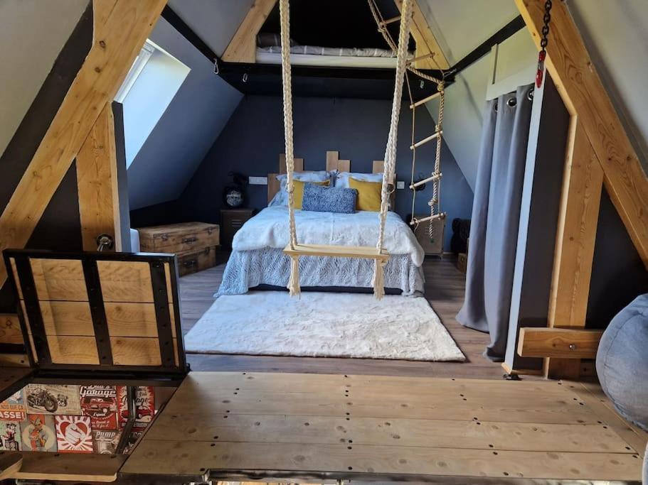 Chalet Industriel Avec Filet Et Spa Sorigny Extérieur photo